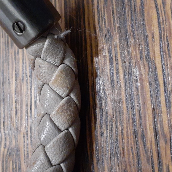 BURBERRY AUTHENTIC LEATHER BRAIDED BANGLE EUC UNISEX - Picture 6 of 8